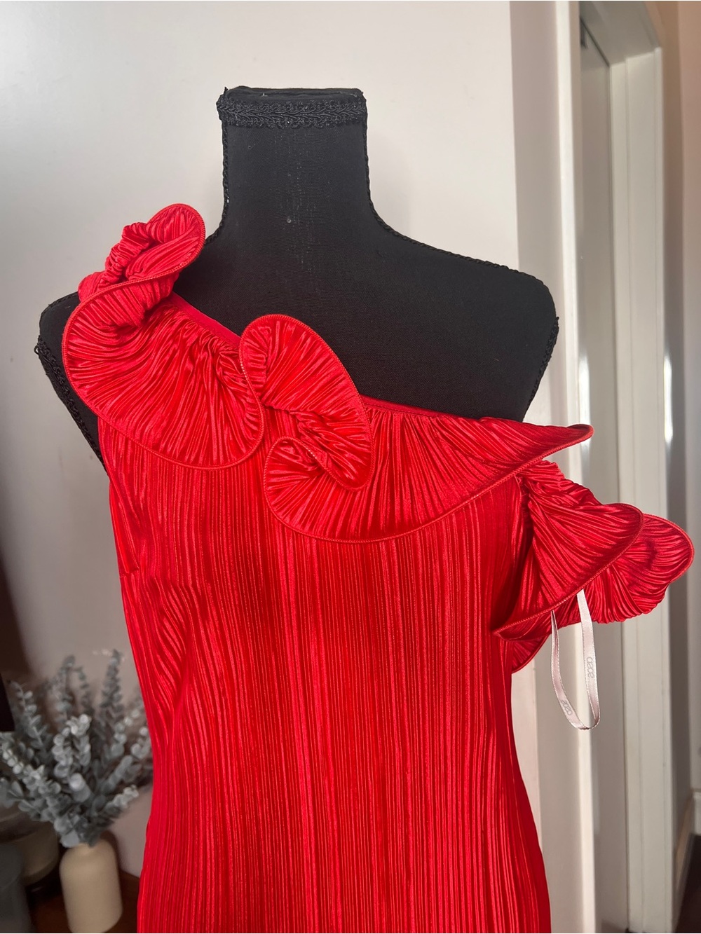 ASOS One Shoulder Red Ruffle Dress - Picture 2 of 4